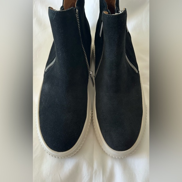 J/Slides Womens WYONA WP BlackLeather Double Zipper Ankle Boots Shoes NWT no box - Picture 3 of 10